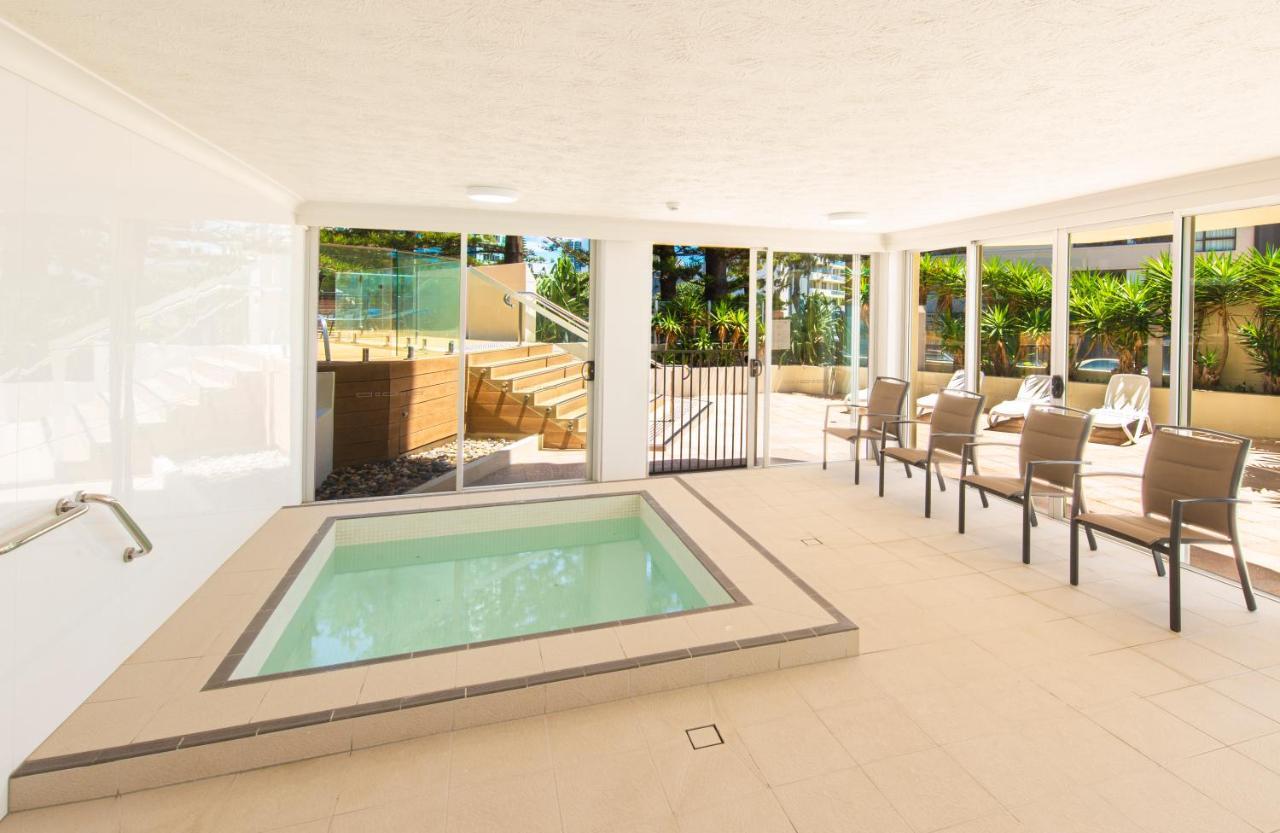 Berkeley On The Beach Gold Coast Exterior foto
