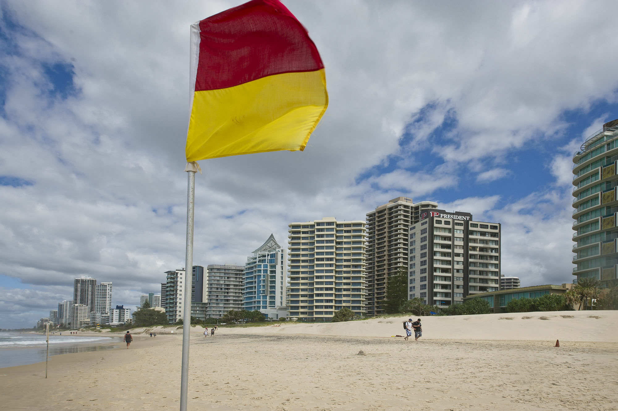 Berkeley On The Beach Gold Coast Exterior foto