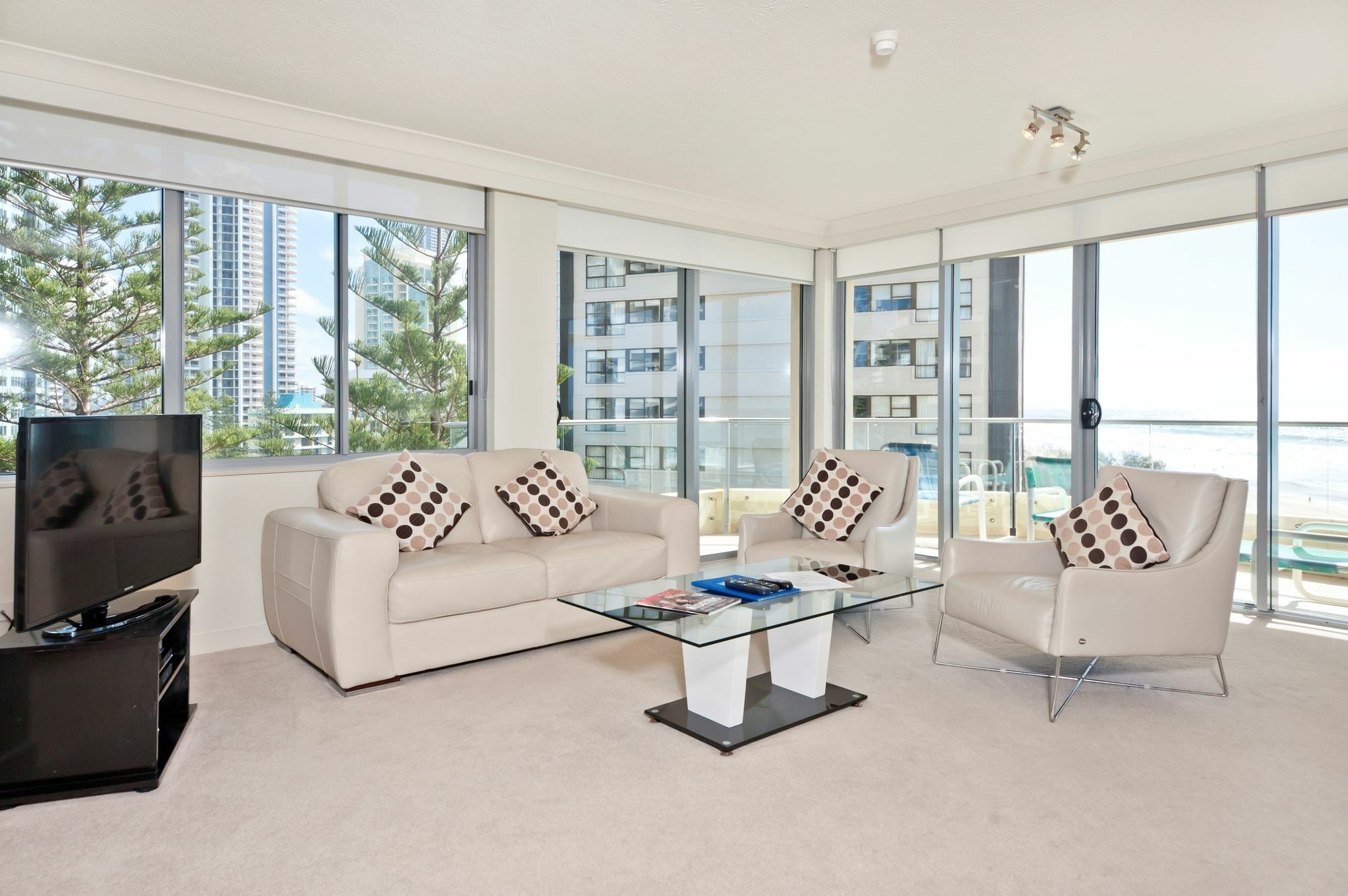 Berkeley On The Beach Gold Coast Exterior foto